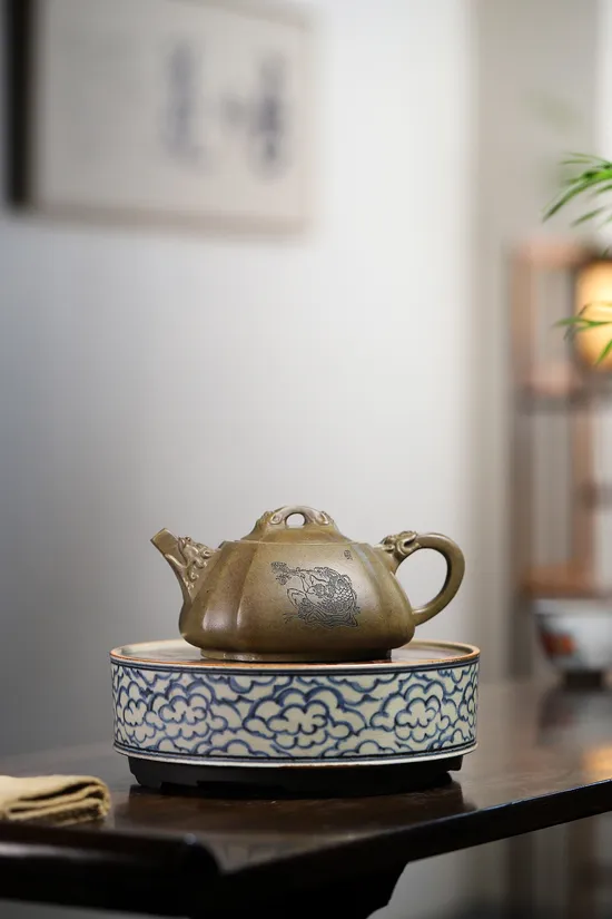 Yixing Zisha Teapot | Dragon's Back Green Clay | 10cc 4