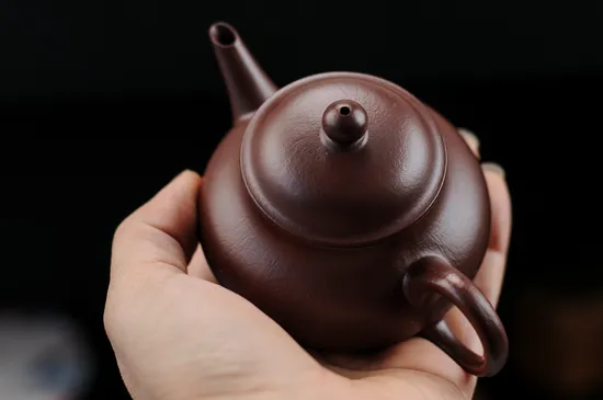 Handcrafted Yixing Clay Teapot | Classic Design & Natural Mineral Clay 2
