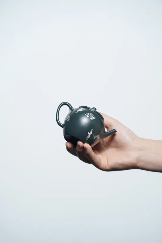 Premium Yixing Teapot | Handcrafted Zisha Clay Teapot 150cc 3