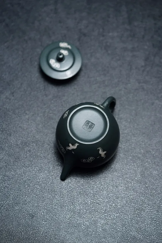 Premium Yixing Teapot | Handcrafted Zisha Clay Teapot 150cc 7