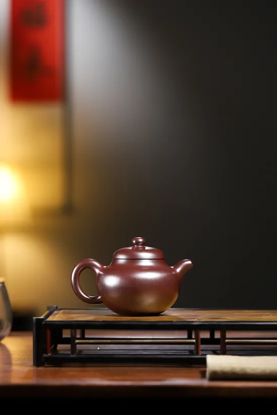 Premium Yixing Teapot | Golden Dragon Blood Clay Craftsmanship 2