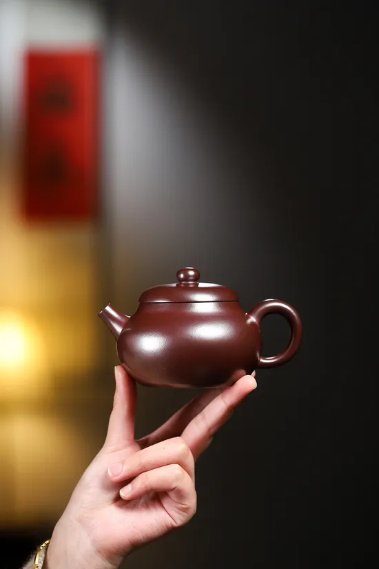 Premium Yixing Teapot | Golden Dragon Blood Clay Craftsmanship 4