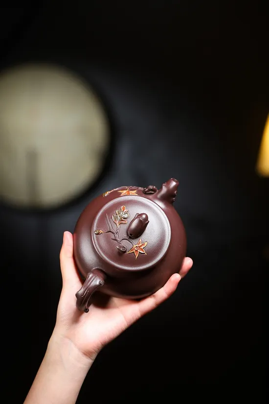 Premium Yixing Purple Clay Teapot – Handcrafted Artisan Teapot 6