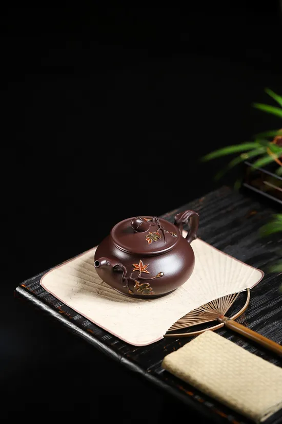 Premium Yixing Purple Clay Teapot – Handcrafted Artisan Teapot 9
