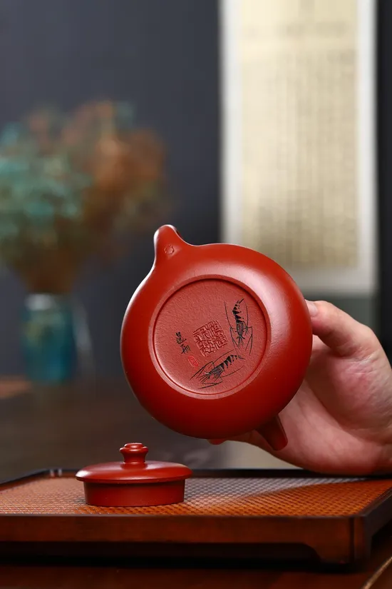 Zisha Teapots: Da Hong Pao clay | landscape carving 4