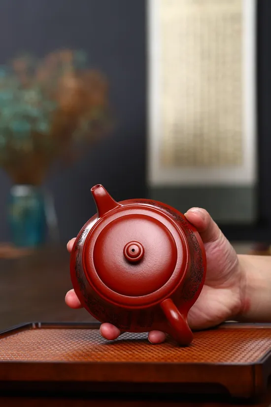 Zisha Teapots: Da Hong Pao clay | landscape carving 9