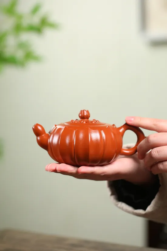 Premium Yixing Clay Teapot - Lotus Design, Handcrafted Artisan Set 3
