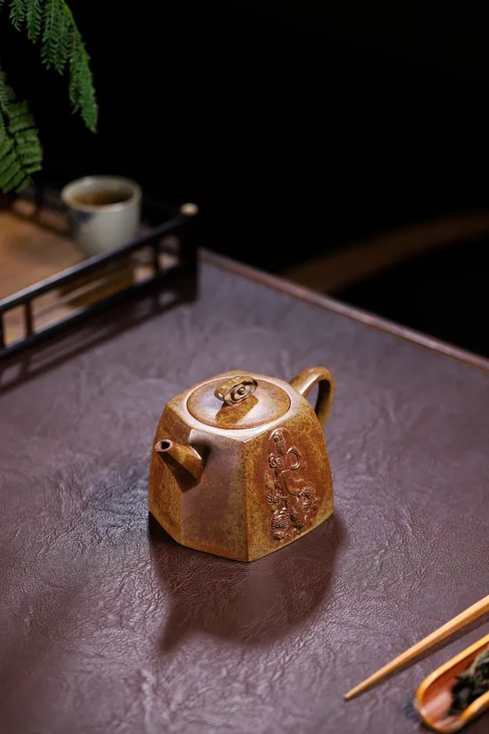 Premium Yixing Zisha Teapot - Golden Clay, 350cc, Artisan Certified 4