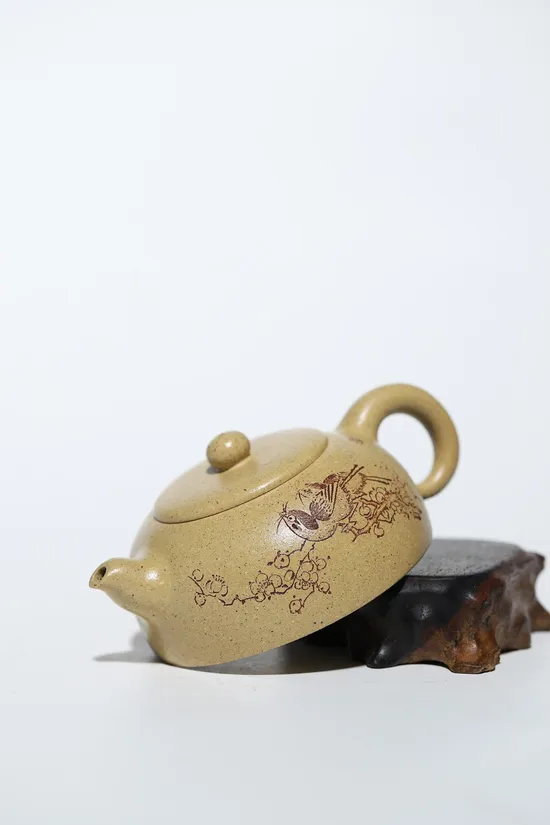 Yixing Zisha Teapot | Handcrafted Clay Teapot | Benshan Lü Clay 6