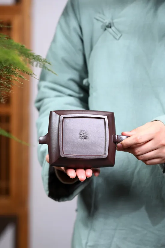 Best Yixing Clay Teapots | Collector's Masterpiece 3