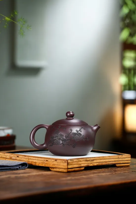 Yixing Zisha Teapot - Handcrafted Artisan Masterpiece 5