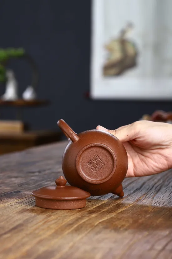 Premium Yixing Zisha Teapot | Handcrafted Clay Artisan Pottery 5