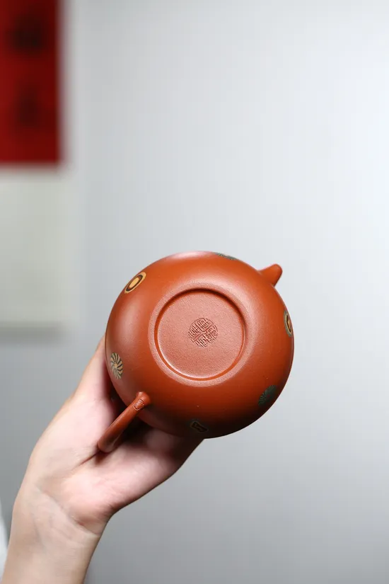 Luxury Yixing Zisha Teapot Set - Artisan Crafted Collectible Ceramics 7