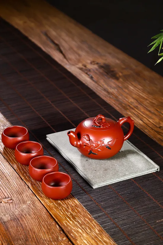 Zisha Teapots: Squirrel and Grapes Set | 2100 CNY 2