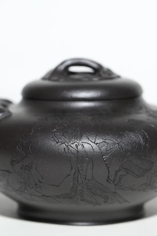 Premium Yixing Zisha Teapot | Handcrafted Purple Clay Artistry 7