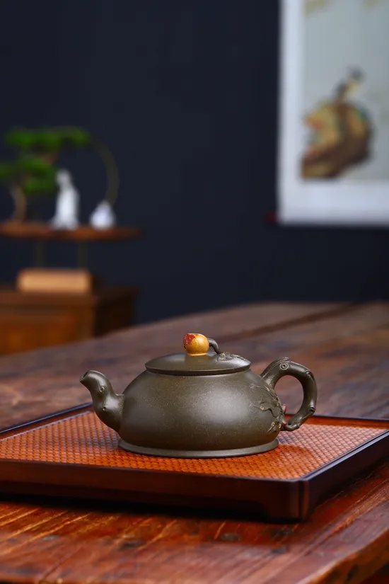 Yixing Teapot Handcrafted Collectible Ceramic - Xu Liuming 8