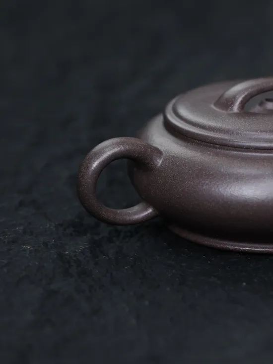 Premium Yixing Zisha Teapot: Tianqing Clay, Handcrafted Artistry 1