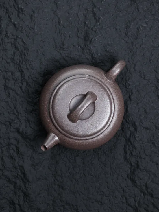 Premium Yixing Zisha Teapot: Tianqing Clay, Handcrafted Artistry 5