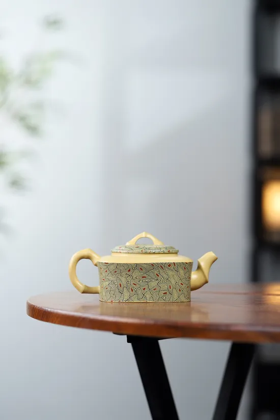 Handcrafted Yixing Clay Teapot Jiaoni Sifang Zhu | Artisan Yuan Lianyun | 400cc 1