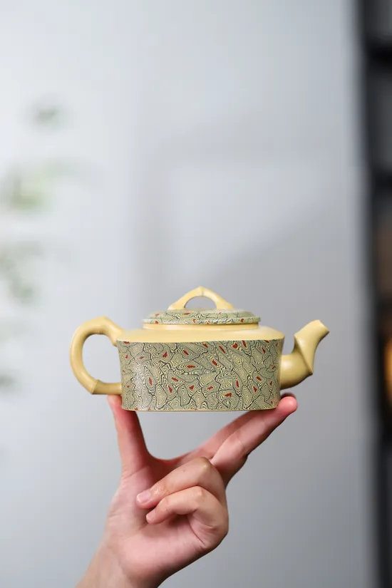 Handcrafted Yixing Clay Teapot Jiaoni Sifang Zhu | Artisan Yuan Lianyun | 400cc 6