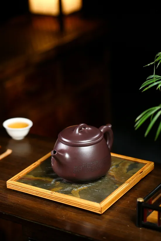 Zisha Teapots: Gao Piao | 12 | 000 CNY 2