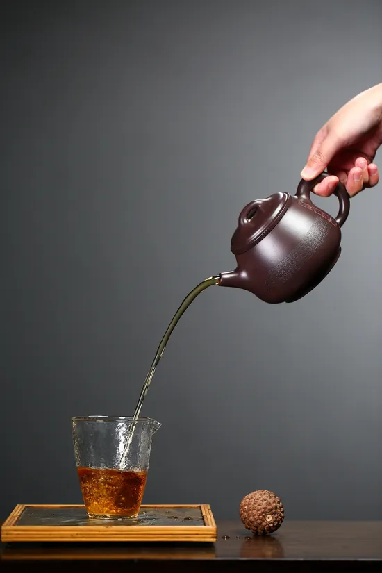 Zisha Teapots: Gao Piao | 12 | 000 CNY 3