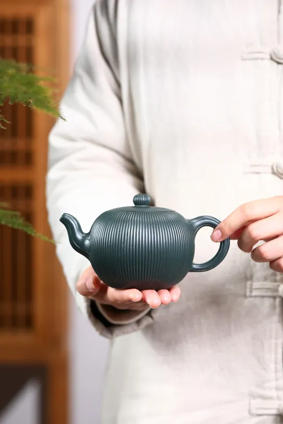 Premium Yixing Zisha Teapot: Handcrafted Artisan Masterpiece Collection 4