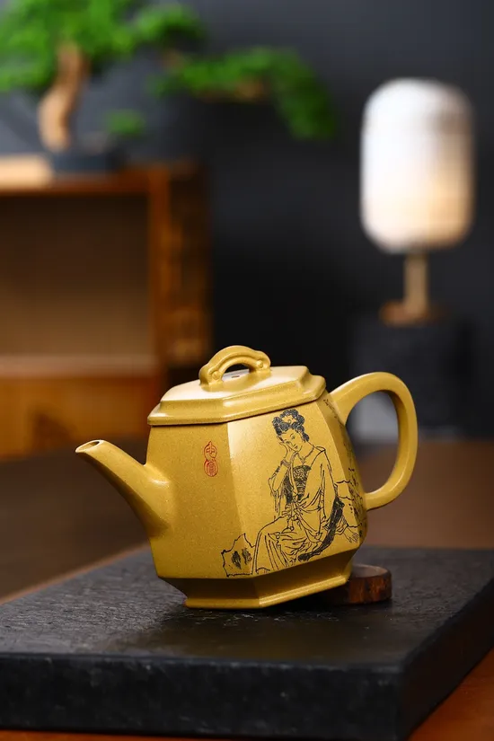Yixing Zisha Teapot: Rare Golden Clay Collector's Artistry 1