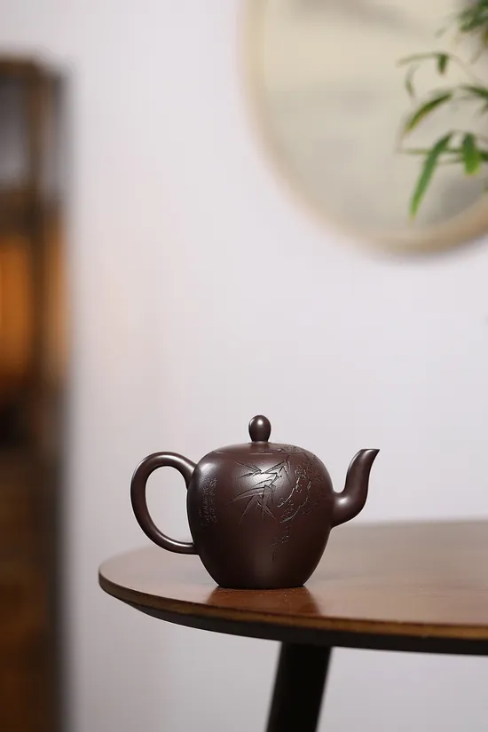 Yixing Zisha Teapot - Mastercrafted Clay Pot with Artistic Engravings 6