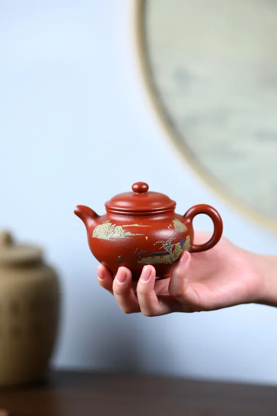 Premium Yixing Zisha Clay Teapot | Handcrafted & Authentic Design 6