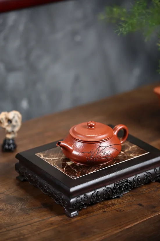 Yixing Zisha Teapot | Handcrafted Longshan Red Clay | Master Xia Ruijuan 1