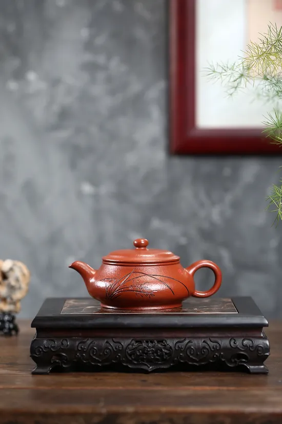 Yixing Zisha Teapot | Handcrafted Longshan Red Clay | Master Xia Ruijuan 3