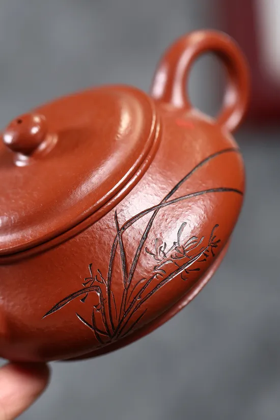 Yixing Zisha Teapot | Handcrafted Longshan Red Clay | Master Xia Ruijuan 5