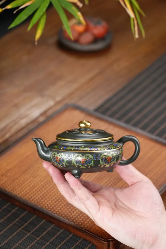 Premium Handcrafted Yixing Clay Teapot | Artisan Collection 1