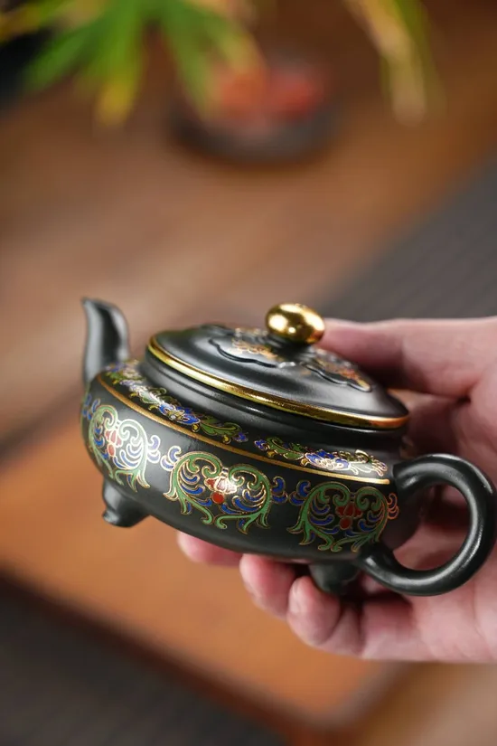 Premium Handcrafted Yixing Clay Teapot | Artisan Collection 3