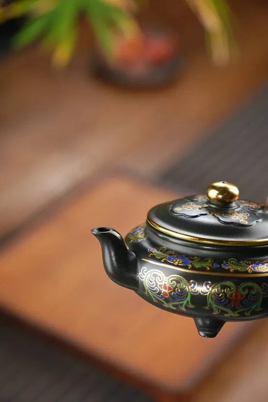 Premium Handcrafted Yixing Clay Teapot | Artisan Collection 7