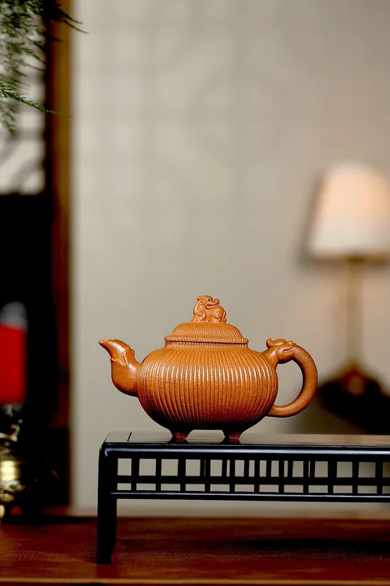 Yixing Zisha Teapot | Golden Sand Clay Artisan Pottery | 50cc 8