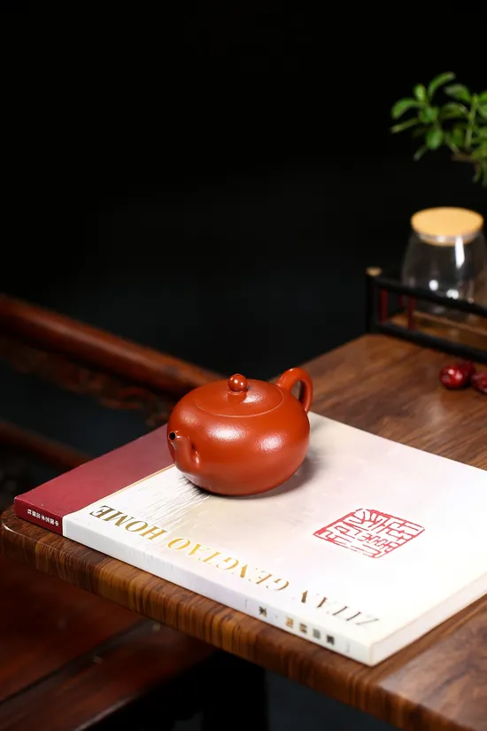 Yixing Zisha Teapot | Handcrafted Clay Pottery | Artisan Collection 4