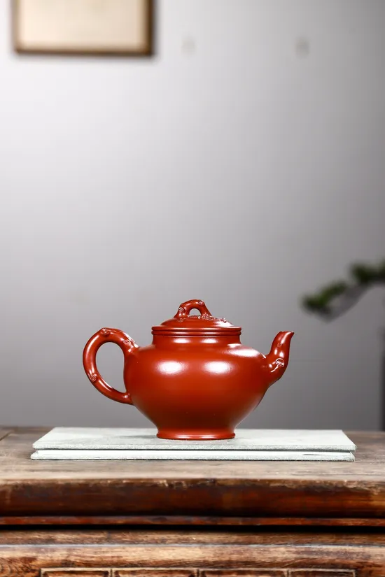 Artisan Yixing Teapot – Handcrafted Purple Clay Masterpiece 3
