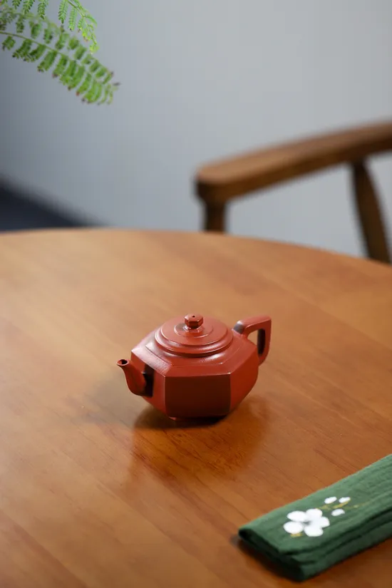 Yixing Zisha Teapot Six Snowflakes - Handcrafted Purple Clay Art 2