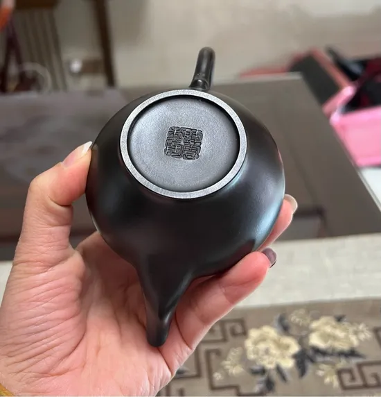 Authentic Yixing Zisha Teapot Laughing Cherry | 1350 Yuan 1