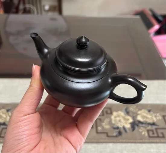 Authentic Yixing Zisha Teapot Laughing Cherry | 1350 Yuan 4