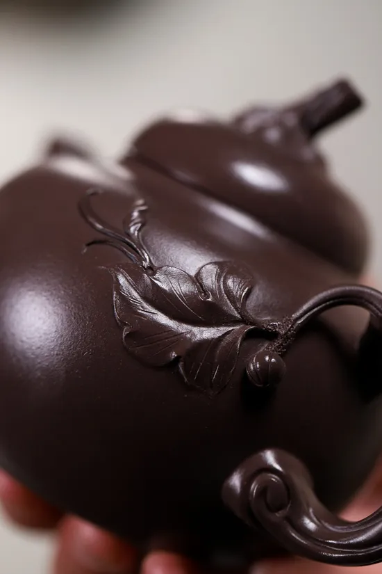 Premium Yixing Teapot | Handcrafted Hermès Grey Clay | Yang Junbao 4
