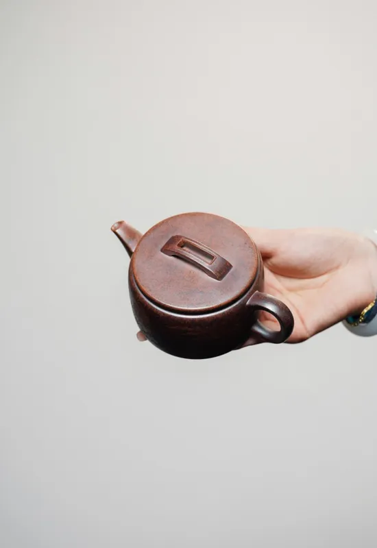 Premium Handcrafted Yixing Zisha Teapot – Artisan Clay Teapots 4