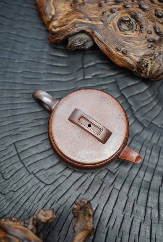 Premium Handcrafted Yixing Zisha Teapot – Artisan Clay Teapots 5