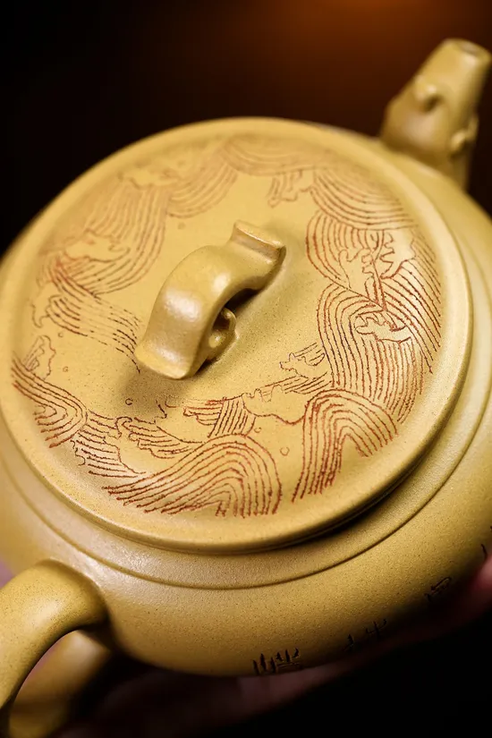 Yixing Zisha Teapot | Handcrafted Clay Artisan Pottery 7