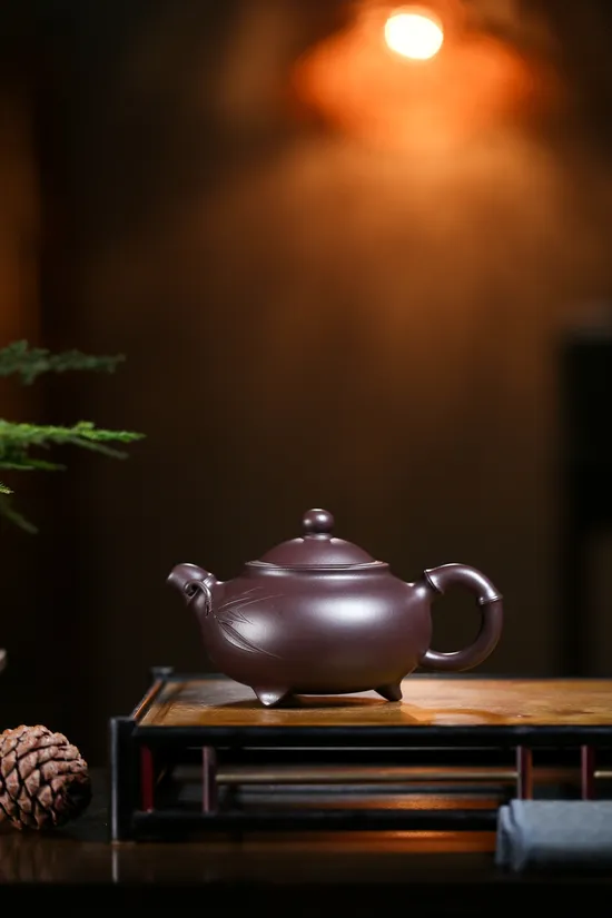 Handcrafted Yixing Zisha Teapot – Authentic Clay Artisan Pottery 1
