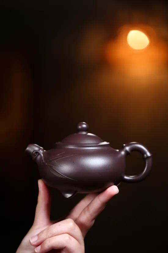 Handcrafted Yixing Zisha Teapot – Authentic Clay Artisan Pottery 2