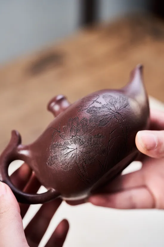 Yixing Zisha Clay Teapot | Handcrafted Artistry & Collectible Design 2