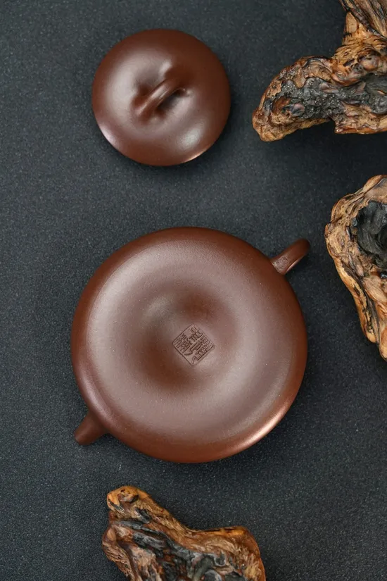 Yixing Zisha Clay Teapot | Handcrafted 160cc 9-Hole Filter 3